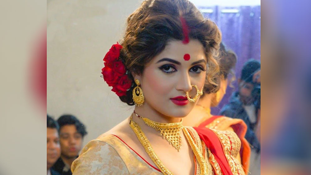 পর্ণশ্রীতে ১২৭১ বর্গ ফুট এবং ২২০০ বর্গ ফুটের দু’টি ফ্ল্যাট রয়েছে। যেগুলি যথাক্রমে ২০১২ এবং ২০১৫ সালে কিনেছিলেন। ১২৭১ বর্গ ফুটের ওই ফ্ল্যাটের দাম এখন ৪০ লাখ টাকা এবং ২২০০ বর্গ ফুটের ফ্ল্যাটের দাম ১ কোটি ৪০ লাখ টাকা। অর্থাৎ স্থাবর সম্পত্তির পরিমাণ ১ কোটি ৮৮ লাখ টাকা।