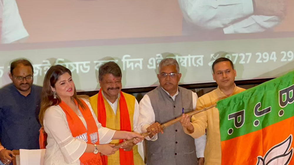 শ্রাবন্তীর দু’টি গাড়ি রয়েছে। একটি অডি কিউ ৭ এবং অন্যটি মারুতি ব্যালেনো। দু’টি গাড়িই ২০১৯ সালে কেনা তাঁর। অডির দাম ৫৩ লাখ ২১ হাজার ১৬৮ টাকা এবং মারুতি ব্যালেনোর দাম ৭ লাখ ৮৬ হাজার ২৫০ টাকা।