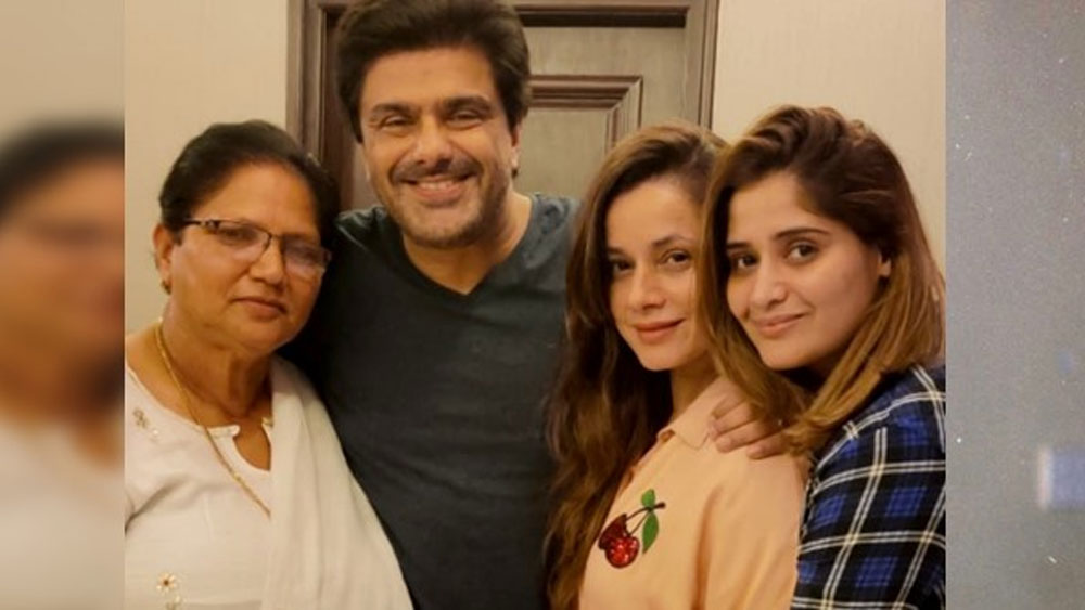 তাঁদের মধ্যে সুযোগ পাওয়াটা ছিল সমীরের কাছে স্বপ্নের মতো। ইন্ডাস্ট্রির সকলেই তাঁকে আশ্বস্ত করেছিলেন এই বলে যে, এ রকম একটি ছবিতে সুযোগ পাওয়ার অর্থ তাঁর সাফল্য অবধারিত।