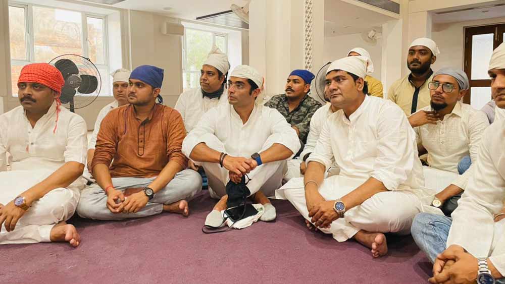 শম্ভুনাথ পন্ডিত স্ট্রিটে গুরুদ্বারে ভবানীপুরের কংগ্রেস প্রার্থী শাদাব খানোর সঙ্গে এআইসিসি মুখপাত্র জয় বীর শেরগিল।