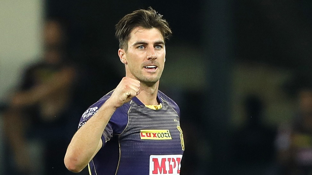 প্যাট কামিন্স: বিশ্বের অন্যতম সেরা পেসার তিনি। গত বার ১৪ ম্যাচে নিয়েছিলেন ১২টি উইকেট। এ বারেও বল হাতে শুরুতে ধাক্কা দিতে তাঁর দিকেই তাকিয়ে থাকবে দল।