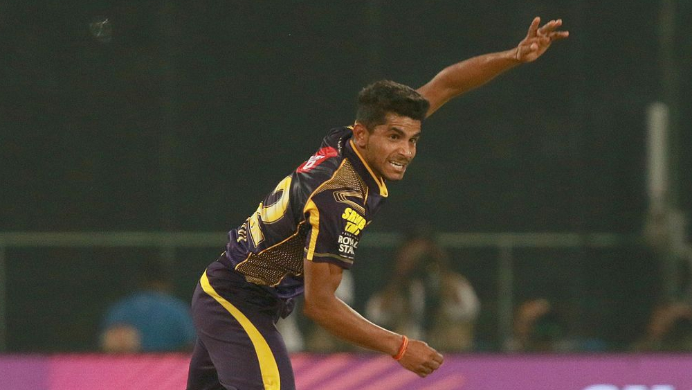 শিবম মাভি: গত আইপিএল-এ নজর কেড়েছিলেন। ৮ ম্যাচে নিয়েছিলেন ৯টি উইকেট। কেকেআর দলের ভারতীয় পেসারদের মধ্যে তিনিই ছিলেন সেরা। এ বার পারবেন নিজের সেই ছন্দ ধরে রাখতে।