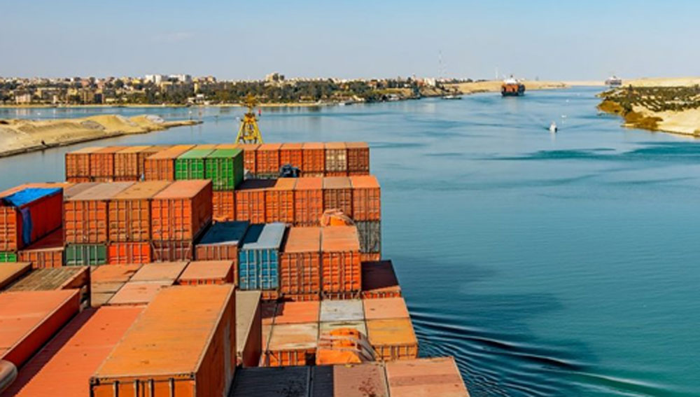 অসংখ্য পতিতালয় গড়ে উঠেছিল মুম্বইয়ে। সবচেয়ে বেশি ছিল মুম্বইয়ের গ্র্যান্ট রোডে। সেখানে শুক্লজি স্ট্রিট রাস্তাটির নামই হয়ে গিয়েছিল ‘সফেদ গলি’ কিংবা ‘হোয়াইট লেন’। মূলত ব্রিটিশ সেনা এবং নাবিকদের বিনোদনের আখড়া হয়ে উঠেছিল ওই এলাকা।