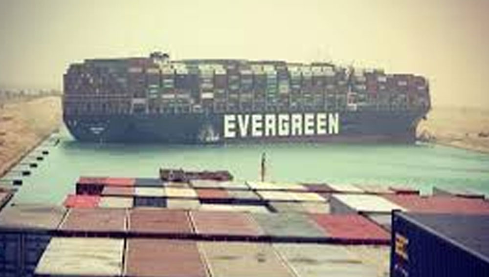 আচমকাই থমকে গিয়েছিল ২ মহাদেশের মধ্যে বাণিজ্যিক আদান-প্রদান। বহু চেষ্টার পর ফের তা চালু হয়।