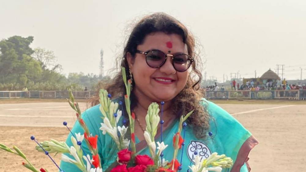 সুজাতার কাছে একটি হন্ডা সিটি আছে। ২০১৯ সালে কিনেছিলেন ৭ লক্ষ ২৯ হাজার টাকা দিয়ে। এ ছাড়াও আছে ৫৮ হাজার টাকায় কেনা একটি টিভিএস স্কুটি।