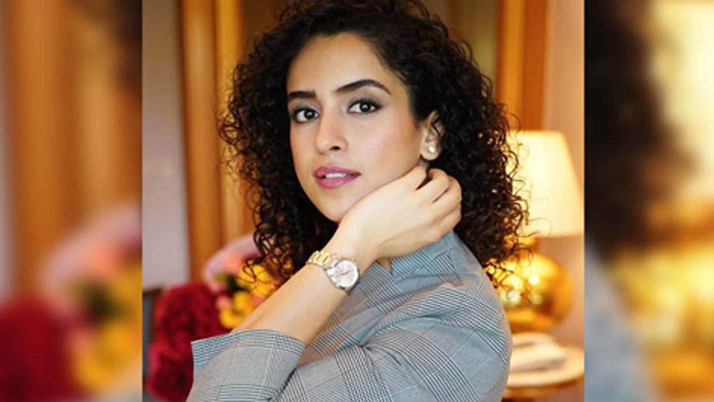 সম্প্রতি নেটফ্লিক্সে মুক্তি পেল উমেশ বিশ্‌তের ছবি ‘পগলৈট’। এ ছবিতেও মুখ্য ভূমিকায় রয়েছেন সানিয়া। সন্ধ্যার চরিত্রে দেখা গিয়েছে তাঁকে।