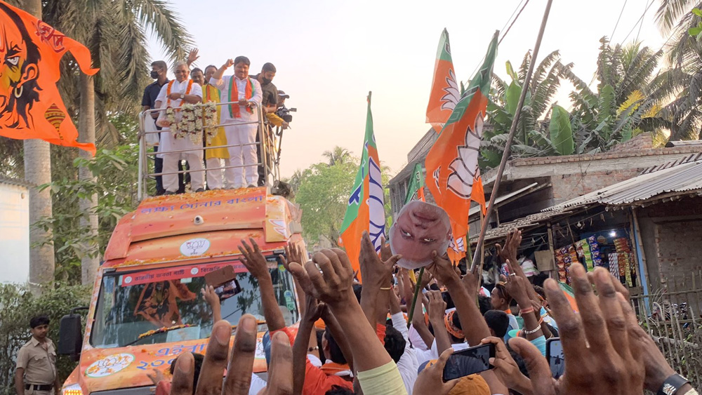 পথে ,পথে রথে দিলীপ।