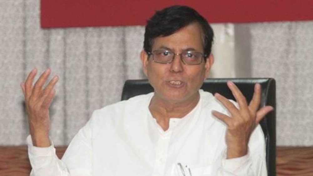  নিজের নামে কোনও গাড়ি বা মহার্ঘ্য অলঙ্কারের কথাও উল্লেখ করেননি সেলিম। তাঁর স্ত্রীর কাছে যে গয়না আছে, তার মূল্য ১ লক্ষ ৮৫ হাজার টাকা।