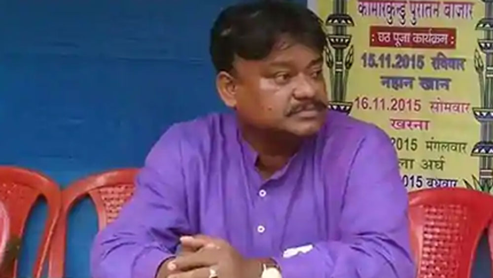 অর্থাৎ ৮৩ লাখ ৪৫ হাজার ১৯৮ টাকার অস্থাবর সম্পত্তির মালিক বেচারাম এবং তাঁর স্ত্রী ৩৯ লাখ ৯৬ হাজার ৬০২ টাকার অস্থাবর সম্পত্তির মালিক।