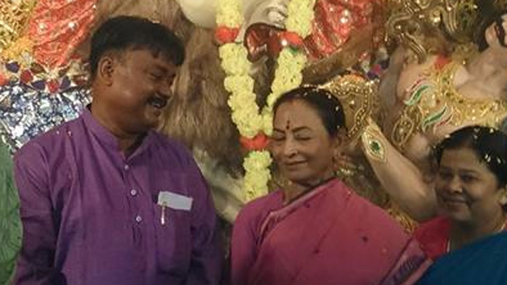 গাজিপুরে তাঁর স্ত্রীর নামে দু’টি জমি রয়েছে। যেগুলো তিনি যথাক্রমে মা এবং বোনের থেকে উপহার হিসাবে পেয়েছিলেন। তার মূল্য ৩৮ লাখ ৭৯ হাজার ১০২ টাকা।