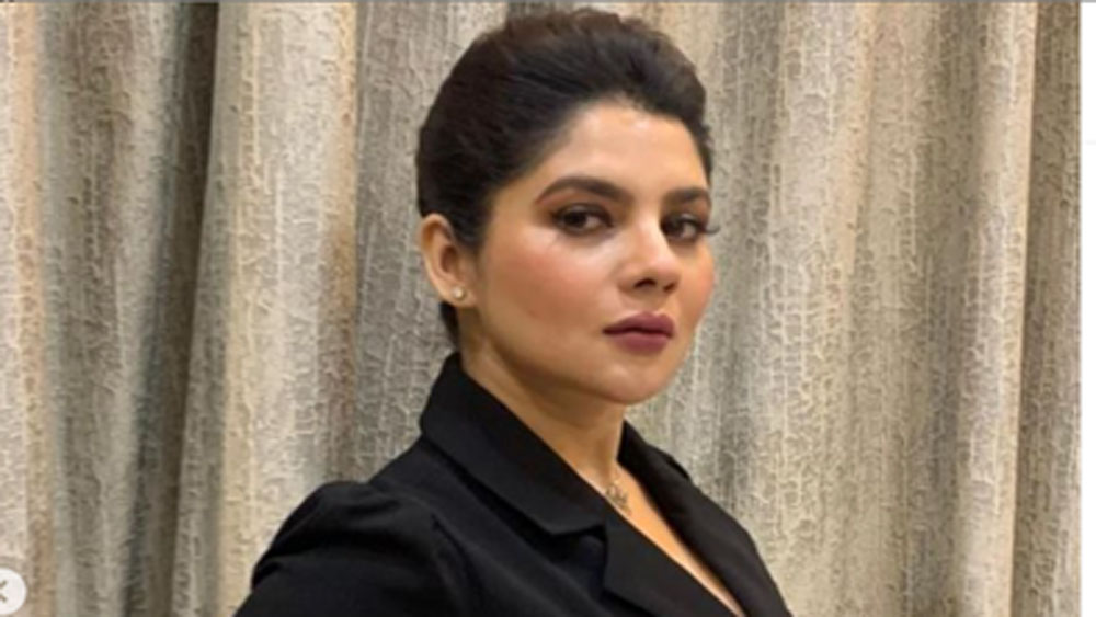 ২০০৩ সালে যাদবপুর বিশ্ববিদ্যালয় থেকে ইতিহাসে স্নাতক পায়েলের স্থাবর সম্পত্তির পরিমাণ ১ কোটি ৪০ লাখ টাকা।