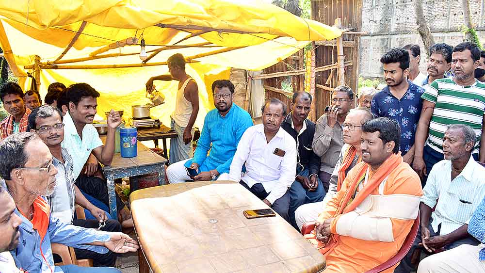   রামনবমীর প্রস্তুতি বৈঠকে বিজেপি প্রার্থী শীতল।