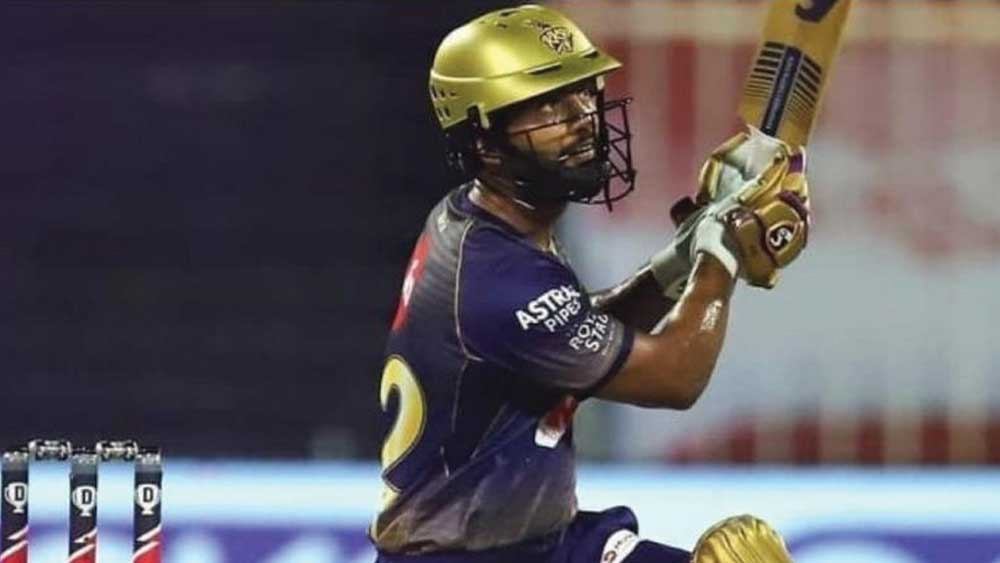 রাহুল ত্রিপাঠি: তাঁকে ওপেনার হিসেবে গত বারের আইপিএল-এ দেখা গেলেও এ বার ৩ নম্বরে নামতে দেখা যায় প্রথম ম্যাচে। রানও পেয়েছেন রাহুল। মুম্বইয়ের বিরুদ্ধেও সেখানেই নামতে দেখা যেতে পারে তাঁকে।