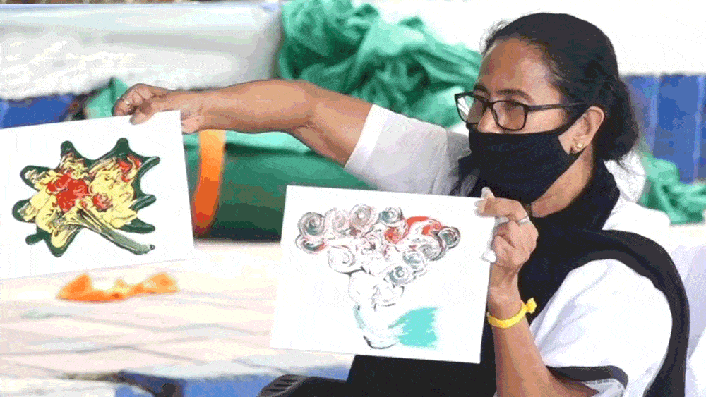 সাড়ে ৩ ঘণ্টার একক সত্যাগ্রহ! দেখুন ধর্নামঞ্চে বসে কী ছবি আঁকলেন মমতা বন্দ্যোপাধ্যায়