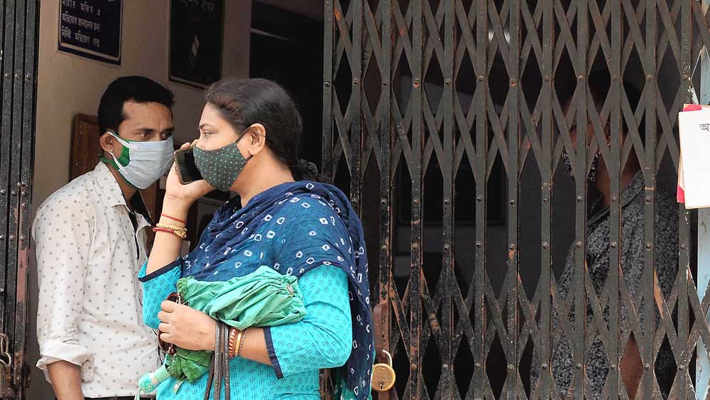 অমিল: ভ্যাকসিন নেই। বিজ্ঞপ্তি সিউড়ি পুরসভার প্রাথমিক স্বাস্থ্যকেন্দ্রে। মঙ্গলবার। 