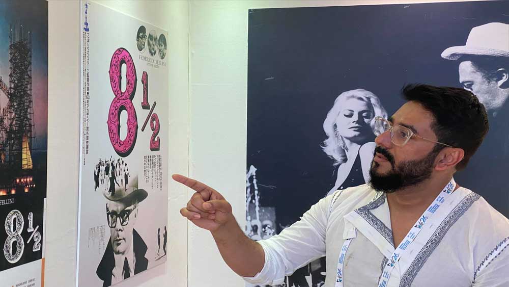 একাধিক বিমা করেছেন রাজ। নির্ধারিত সময়ের পরে সেগুলি থেকে পাওয়ার কথা যথাক্রমে ২০ লক্ষ টাকা, ৭ লক্ষ ৩৯ হাজার ৮৯৪ টাকা, ২০ লক্ষ টাকা, ১০ লক্ষ টাকা, ১০ লক্ষ টাকা, ৫০ লক্ষ টাকা, ২ লক্ষ ৫০ হাজার টাকা, ১০ লক্ষ এবং ৫০ লক্ষ টাকা।