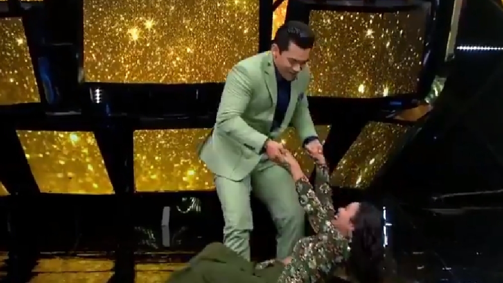 নেহার পড়ে যাওয়ার দৃশ্য।
