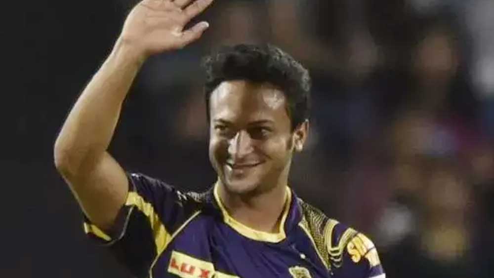 শাকিব আল হাসান: ব্যাটে বলে এখনও সেই ভাবে নিজেকে মেলে ধরতে পারেননি। তবে তিনি ছন্দে থাকলে একার হাতেই ম্যাচ জিতিয়ে দিতে পারেন অনায়াসেই।