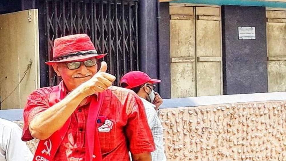 দু’টি স্থায়ী আমানতে তন্ময়ের নামে গচ্ছিত আছে যথাক্রমে ১ লক্ষ এবং ৩ লক্ষ ৫৮ হাজার ১৬৩ টাকা।