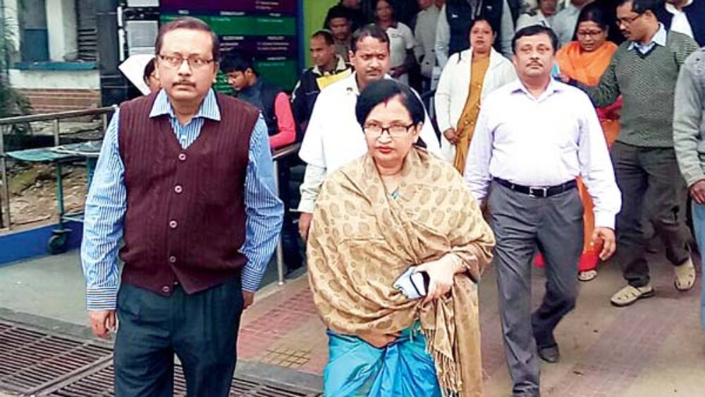 ২০১৬ সালে চন্দ্রিমা কিনেছিলেন একটি মাহিন্দ্রা স্করপিয়ো। দাম পড়েছিল ১১ লক্ষ ৫২ হাজার ৯৩৭ টাকা। তাঁর স্বামীর নামে কোনও গাড়ি নথিবদ্ধ নেই।