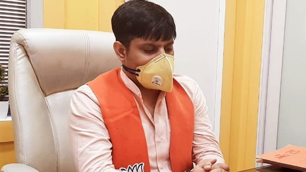 সবক’টি অ্যাকাউন্ট মিলিয়ে তাঁর সঞ্চিত অর্থ ১৩ লাখ ১১ হাজার ৮৪০ টাকা রয়েছে।