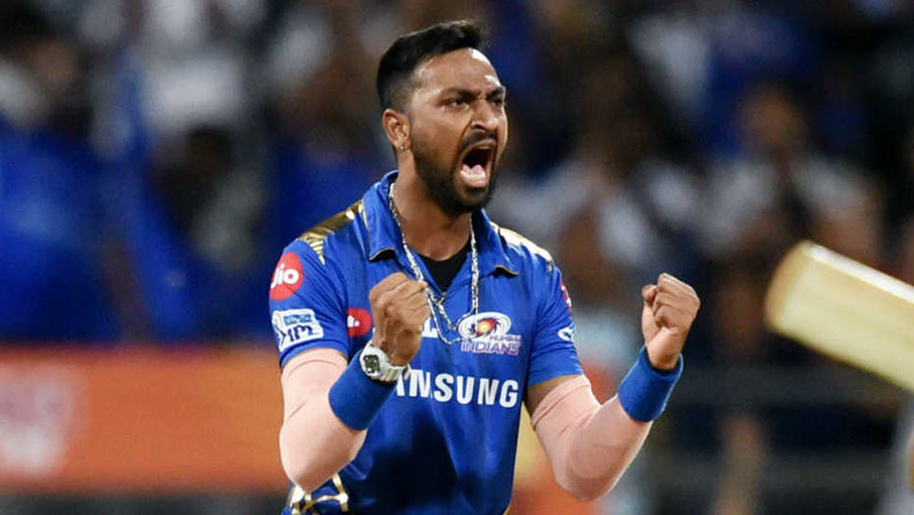 কে তিনি? ক্রুণাল পাণ্ড্য। এমনও বলা হয় যে তাঁর ঘড়ির সংগ্রহশালা দেখে হিংসা হতে পারে বিরাটেরও। তাঁর সংগ্রহে রয়েছে এমন ৭টি দামি ঘড়ির কথা এখানে উল্লেখ করা হল যার কোনওটা কয়েক লাখ টাকার আবার কোনওটা কোটির গণ্ডিও ছুঁয়ে ফেলেছে!