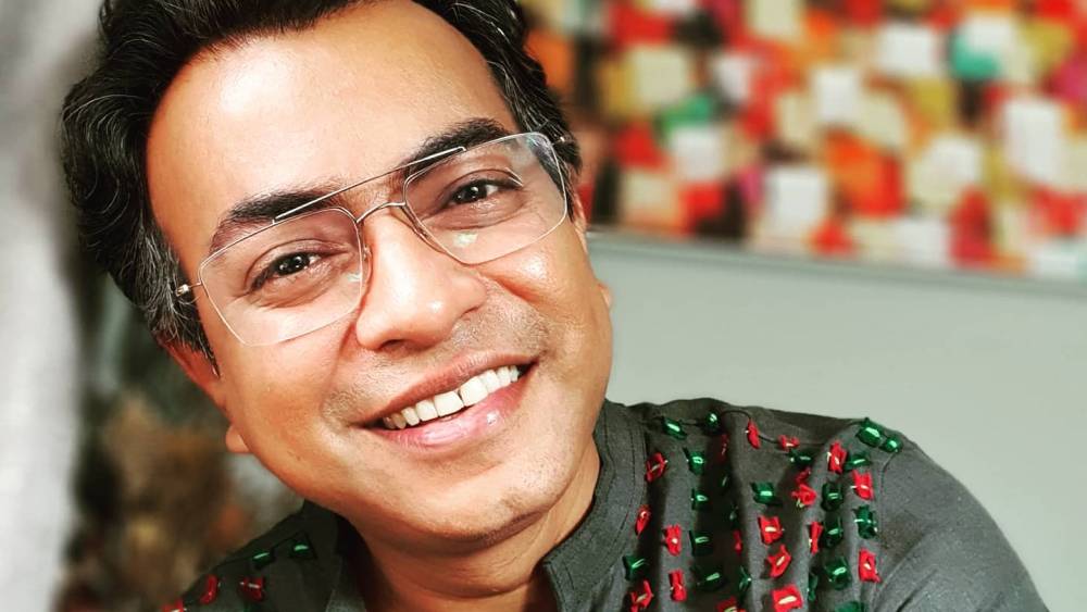 ফ্ল্যাটের বর্তমান বাজারদর প্রায় ১ কোটি ২১ লক্ষ ৪০ হাজার ৫৫০ টাকা। অ্যাক্সিস ব্যাঙ্ক থেকে রুদ্রনীল গৃহঋণ নিয়েছেন ৬৯ লক্ষ ৯০ হাজার ২৮৪ টাকা।