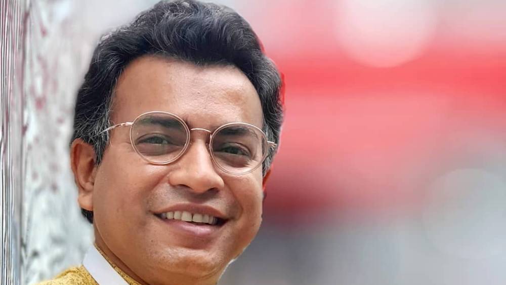 হলফনামায় রুদ্রনীল জানিয়েছেন তাঁর অস্থাবর সম্পত্তির মূল্য প্রায় ৪০ লক্ষ ৮৯ হাজার ২০৪ টাকা ৭৪ পয়সা। স্থাবর সম্পত্তি আছে ১ কোটি ২৮ লক্ষ ৭১ হাজার ৯৪০ টাকার।