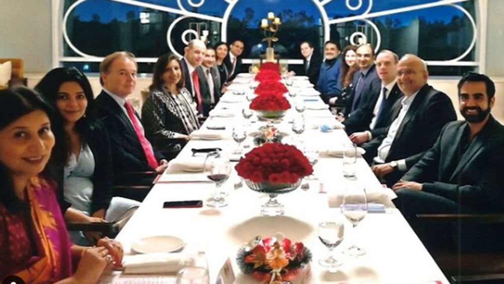 একদিন বিরক্ত হয়ে স্কুলে যাওয়া বন্ধ করে দিলেন। স্কুলছুট সেই ছেলেই আজ ভারতের কনিষ্ঠতম কোটিপতি।