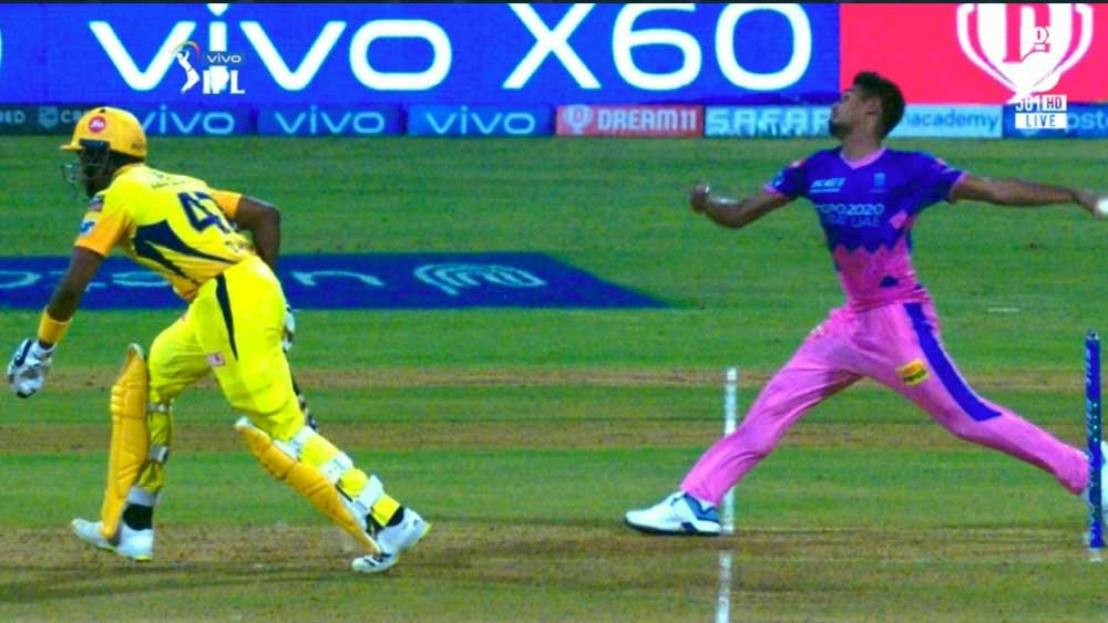 এই ঘটনার জন্য বিতর্কে জড়ালেন ক্যারিবিয়ান অলরাউন্ডার। ছবি - টুইটার। 