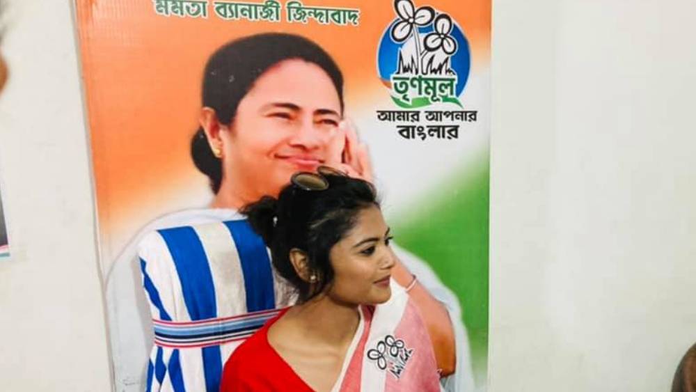 শেয়ারবাজারে কিছু বিনিয়োগ করেননি বলে জানিয়েছেন সায়নী।