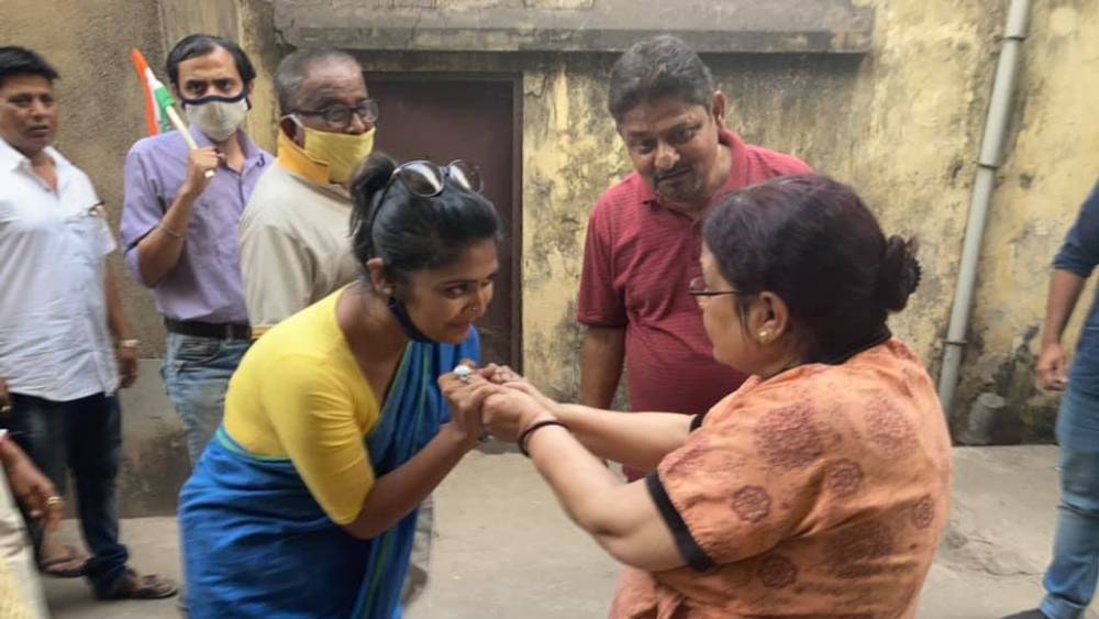 কোনও কৃষিজমি বা দোকানঘর সায়নীর নামে নথিবদ্ধ নেই।