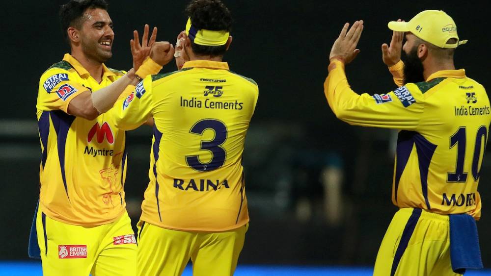 হারের হ্যাটট্রিক কলকাতার, ১৮ রানে জিতে শীর্ষে চলে গেল ধোনির চেন্নাই