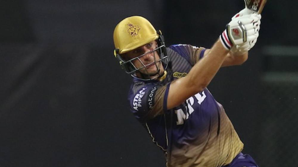 বলে বাজিমাত না করলেও ব্যাট হাতে লড়লেন প্যাট কামিন্স। ছবি - টুইটার। 