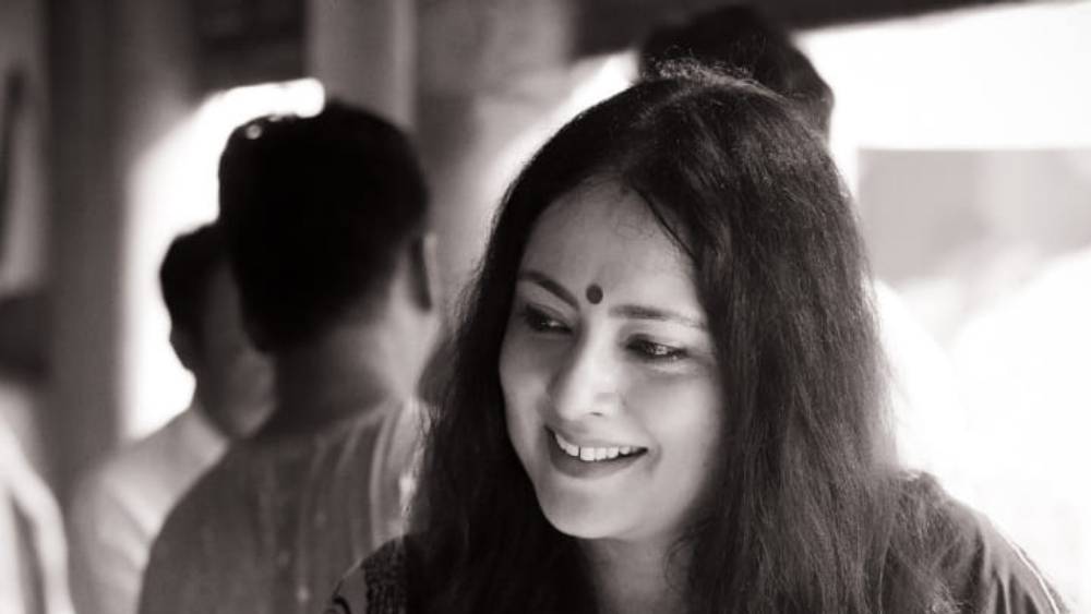 তাঁর স্বামীর হাতে কত টাকা এই মুহূর্তে আছে, সেটা জানেন না বলে হলফনামায় উল্লেখ করেছেন অগ্নিমিত্রা।