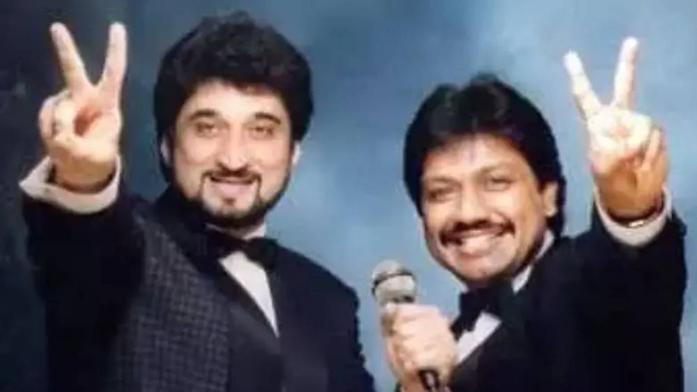 ইন্ডাস্ট্রিতে ১৭ বছর কাটানোর পরে ‘আশিকি’-র হাত ধরে বলিউডে প্রতিষ্ঠিত হলেন নদীম-শ্রবণ জুটি। এর পর ১৯৯০ থেকে ২০০৫ অবধি ১৫০টি ছবির সঙ্গীত পরিচালক হিসেবে কাজ করেছেন তাঁরা।