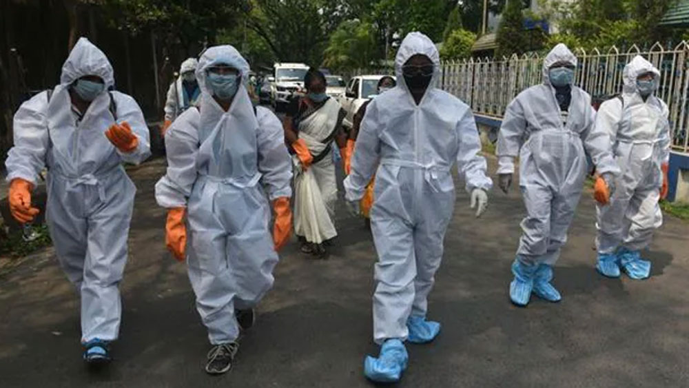 এই উপাদান দিয়ে শুধু মাস্কই নয়, পিপিই-ও তৈরি করা সম্ভব বলে জানিয়েছেন গবেষকরা। এই উপাদান পরে শ্বাস নিতেও কোনও কষ্ট হবে না বলেও দাবি করেছেন তাঁরা।