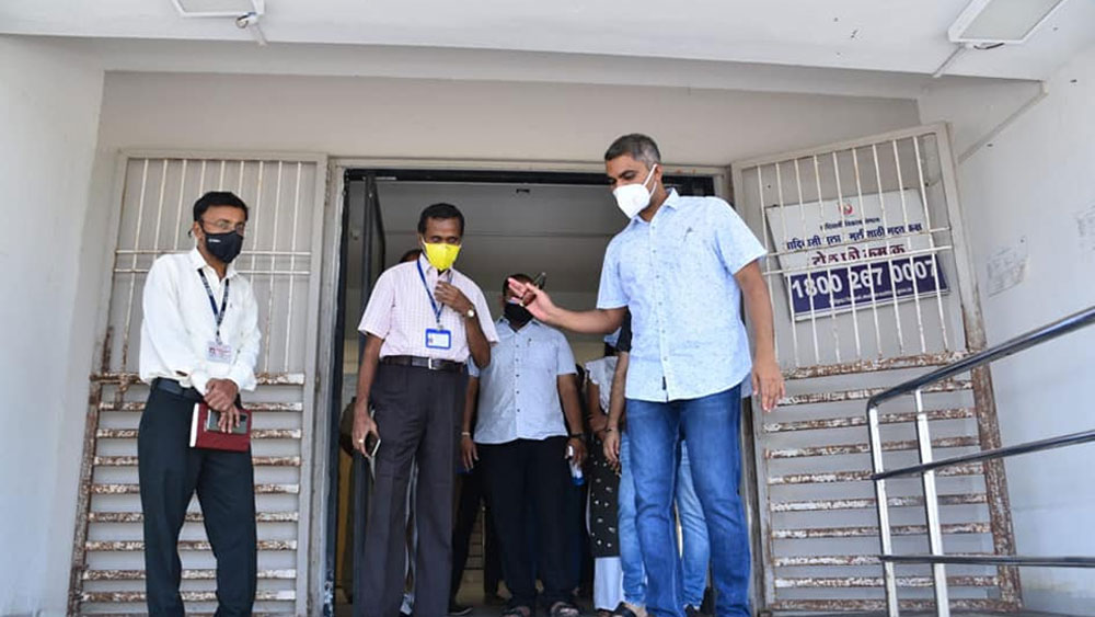 স্কুল এবং কমিউনিটি হলগুলিকে কোভিড ১৯ কেন্দ্রে পরিণত করেছেন তিনি। সংক্রামিত ব্যক্তিদের আলাদা করে রাখার জন্য ৭ হাজার শয্যার একটি আইসোলেশন কেন্দ্র বানিয়েছেন। এর মধ্যে আবার ১৩০০ শয্যায় আইসিইউ সুবিধা রয়েছে।