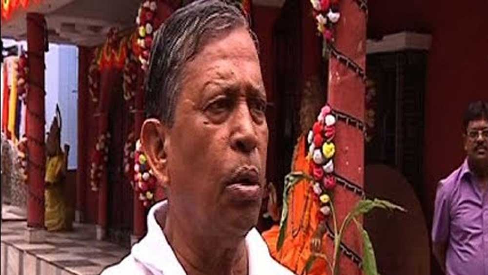 ২০১৬ সালে একটি ফোক্সভাগন পোলো গাড়ি কিনেছিলেন পরেশ। দাম ছিল ৭ লক্ষ ৭১ হাজার ৭২০ টাকা।