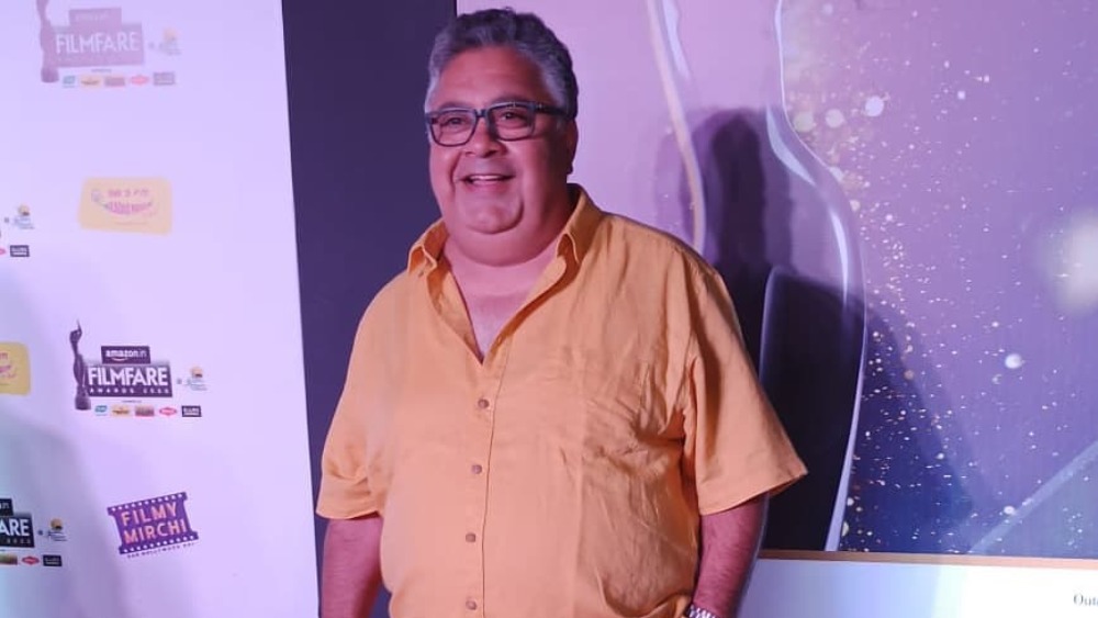 ১৯৯৬ সালে ‘তেরে মেরে সপনে’ নামে একটি হিন্দি ছবিতেও সুযোগ আসে। এখনও পর্যন্ত ৫০টির বেশি ছবি করেছেন তিনি। বলিউডের বাইরে পঞ্জাবি ছবিতেও হাত দিয়েছেন।