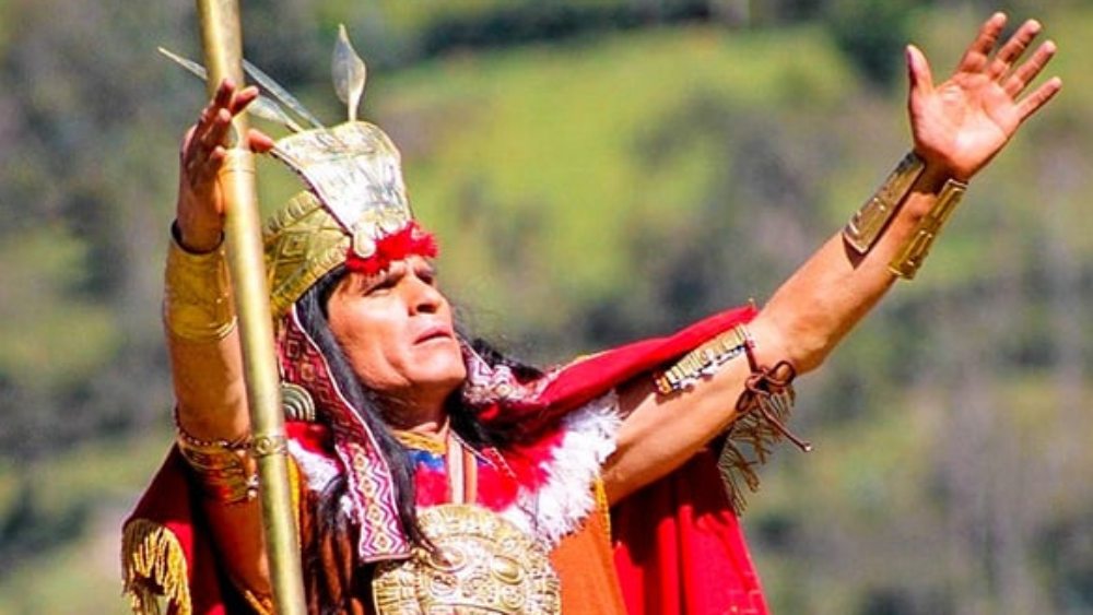 কারও মতে, বয়সে ছোট হলেও তাদের পরিণতি কী হতে চলেছে তা খুব ভাল ভাবেই বুঝে গিয়েছিল তারা। ভয় কাটাতে এবং শারীরিক কষ্ট কমাতে এগুলির উপরই একমাত্র ভরসা ছিল তাদের। সন্তানদের উৎসর্গ করে গর্ব বোধ করতেন মা-বাবা। তাঁদের ধারণা ছিল, এতে সন্তান অমর হবে, ঈশ্বরের কাছে ঠাঁই হবে তার।