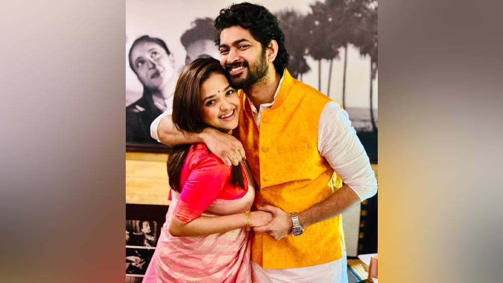 Friendship Day 2021: Om Sahani and Mimi Dutta talk about their friendship dgtl