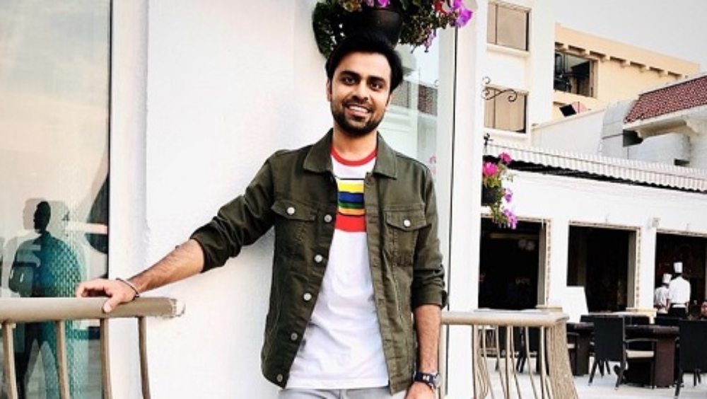 এ ছাড়া ‘গিট্টু’, ‘পার্মানেন্ট রুমমেটস’-ও তাঁর জনপ্রিয় কিছু ওয়েব সিরিজ। ‘পঞ্চায়েত’ নামে ওয়েব সিরিজও দারুণ জনপ্রিয়তা এনে দিয়েছে তাঁকে।