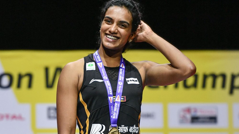 তবে ব্যাডমিন্টন কোর্টে হায়দরাবাদের ২৬ বছর বয়সি শাটলারের বিধ্বংসী রূপ এর আগেও দেখেছে বিশ্ব। এক ঝলকে ফিরে দেখা সিন্ধুর কয়েকটি অবিশ্বাস্য কীর্তি।