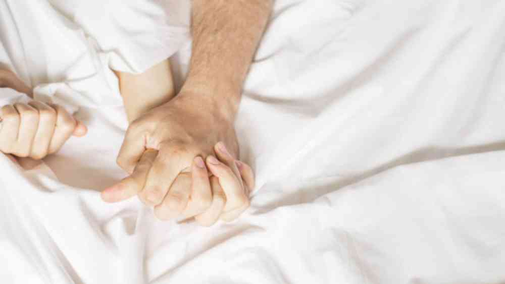 ত্বক উজ্জ্বল হয় যৌনমিলনের কারণে