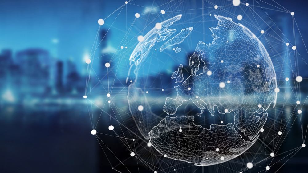 অনেক আন্তর্জাতিক সংস্থাই লিপ সেকেন্ড বাদ দেওয়ার প্রস্তাব এনেছে। কারণ মিনিটে এক সেকেন্ড যোগ হওয়ার ফলে বহু কম্পিউটার সেই অতিরিক্ত সময় নিয়ন্ত্রণে আনতে পারে না। ফলে সমস্যায় পড়তে হয় বহু সফটওয়্যারকে।