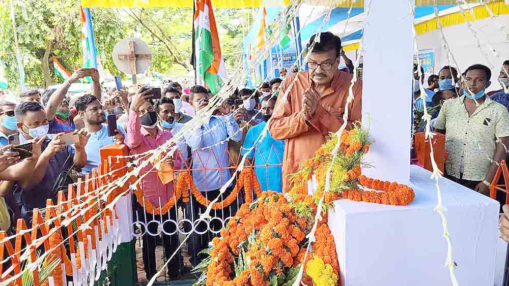 initiative of different activities on same issue by two TMC leaders of Coochbehar