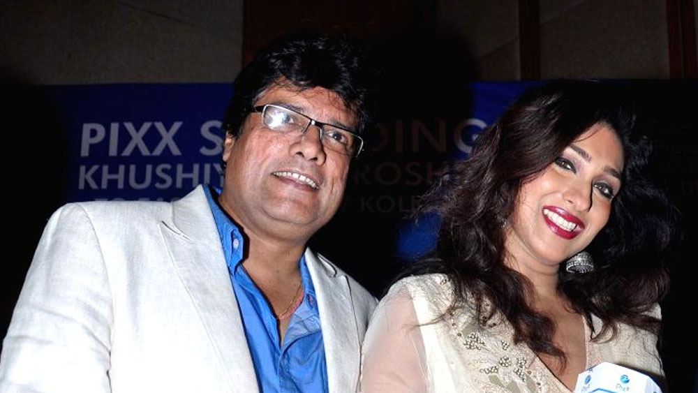 তাঁর অভিনয় দেখে পছন্দ করেন অপর্ণা সেন। ২০০০ সালে অপর্ণা ‘পারমিতার একদিন’ ছবিতে সুযোগ দেন রাজেশকে।