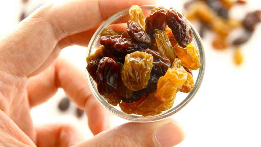 কিশমিশে করুন কম ওজনের সমস্যার সমাধান।