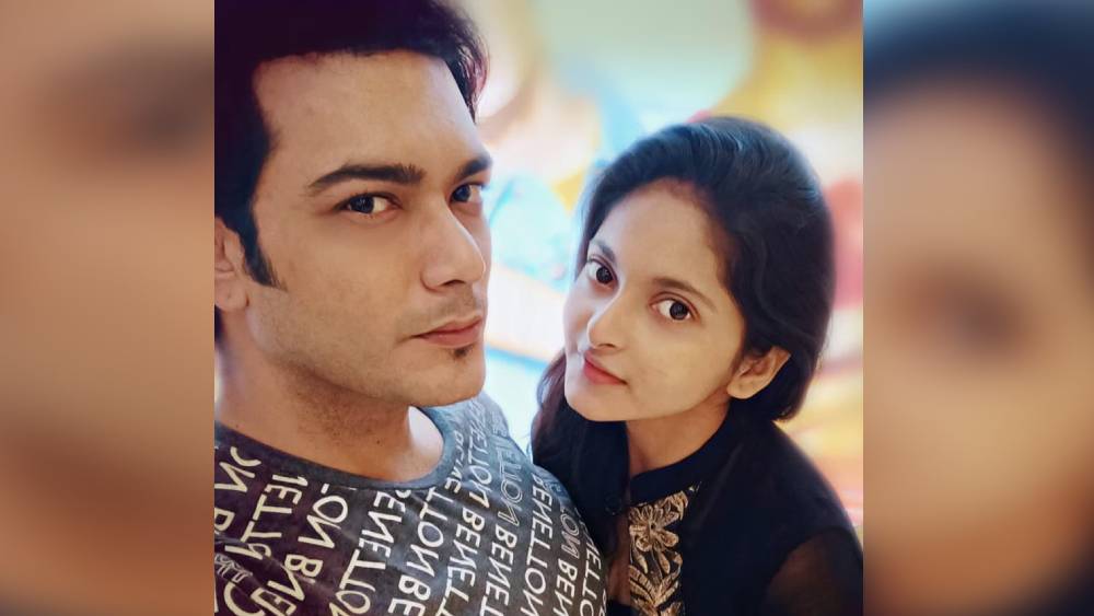 প্রাক্তন যুগল অভিষেক এবং দিয়া